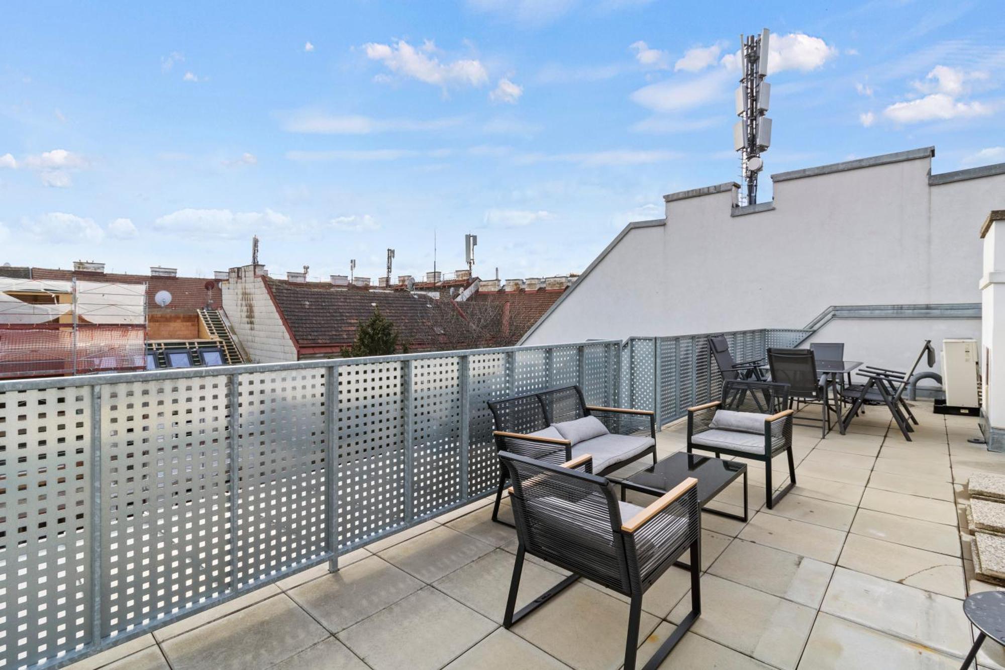 Terrace - 75 M² - Near Wiener Stadthalle Viena Exterior foto